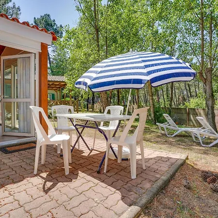 Stunning In With Heated Swimming Pool La Faute-sur-Mer