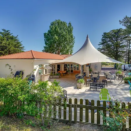 Stunning In With Heated Swimming Pool * La Faute-sur-Mer